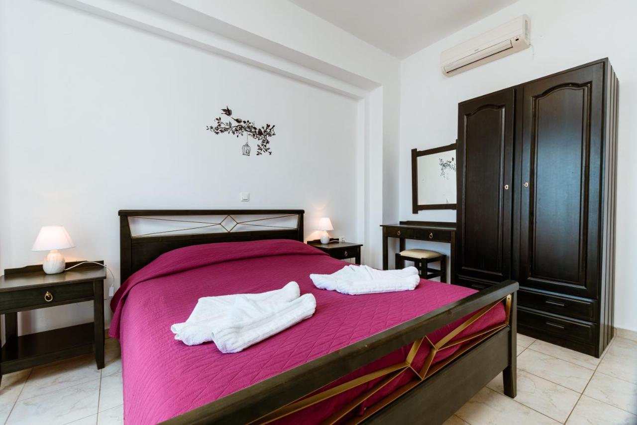 Asterina Seaside Apartments Калівес Екстер'єр фото