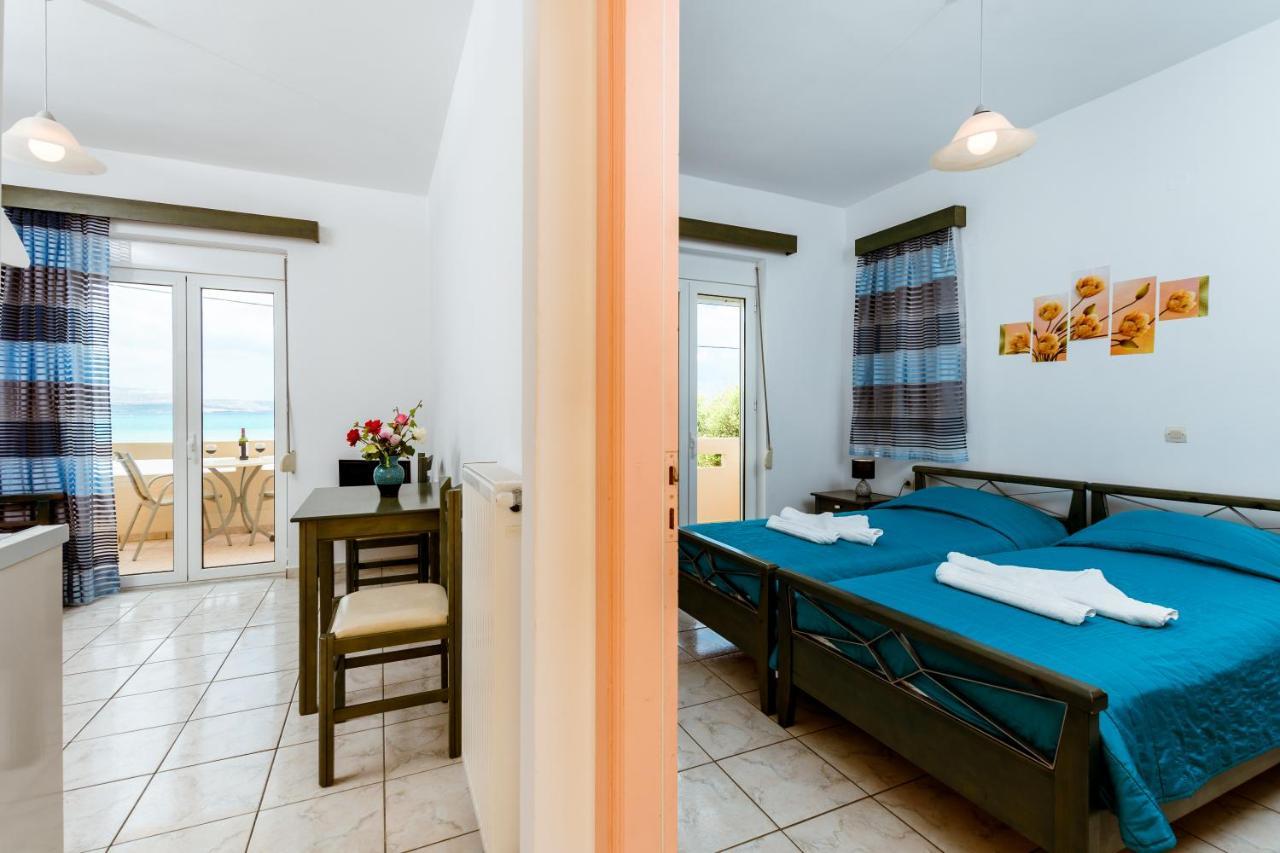 Asterina Seaside Apartments Калівес Екстер'єр фото