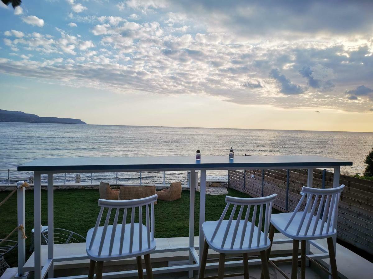 Asterina Seaside Apartments Калівес Екстер'єр фото
